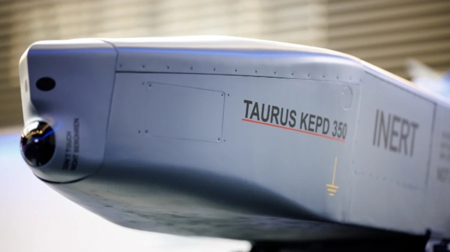 Зеленский напомнил кандидату в канцлеры Германии о необходимости ракет Taurus для Украины