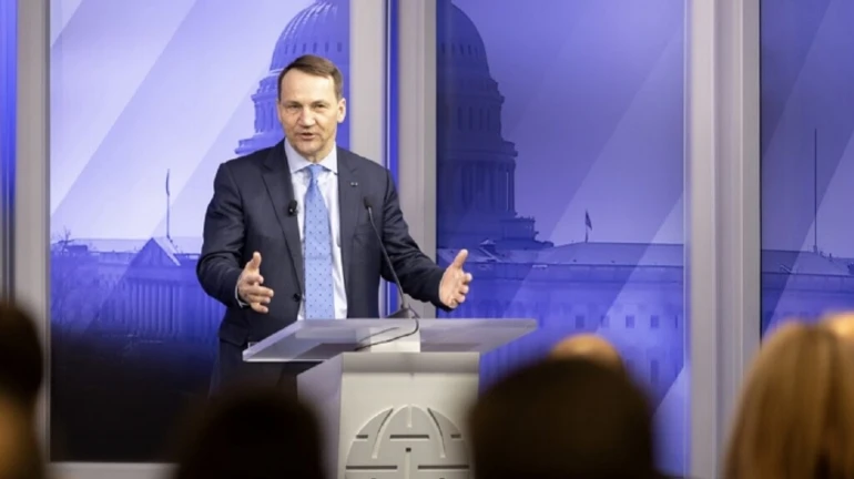 Сикорский в США попросил оружие для Украины 