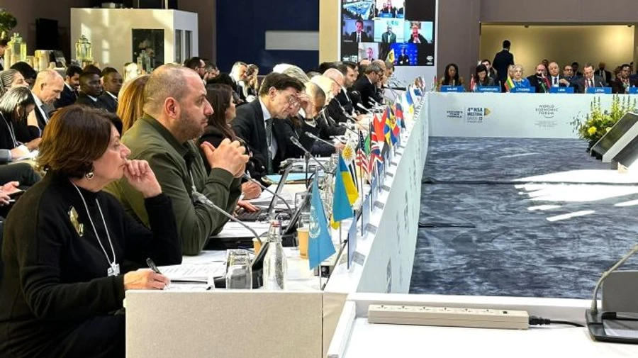 Умеров предлагает создать международную группу по выводу войск РФ из Украины