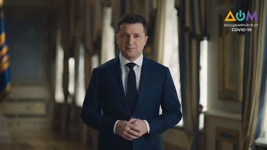 Новостейщики канала Дом получали негласные указания хвалить Зеленского