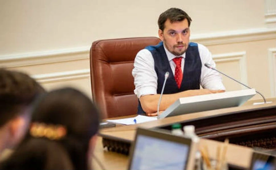 Кабмин провел экстренное заседание из-за газовых переговоров с РФ – нардеп