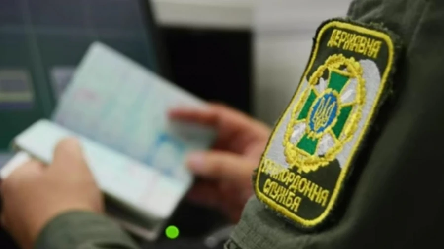 Минкульт: Художникам и медийщикам восстановят возможность выезда за границу после согласования правительства