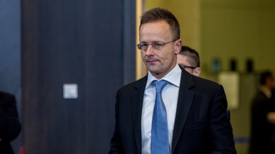 Сійярто назвав проліт дронів над Польщею неприпустимим, але закликав до діалогу з РФ