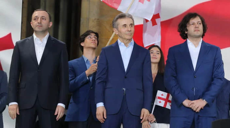 Возвращение территорий в обмен на разрыв с Западом? Как Кремль может отблагодарить власти Грузии