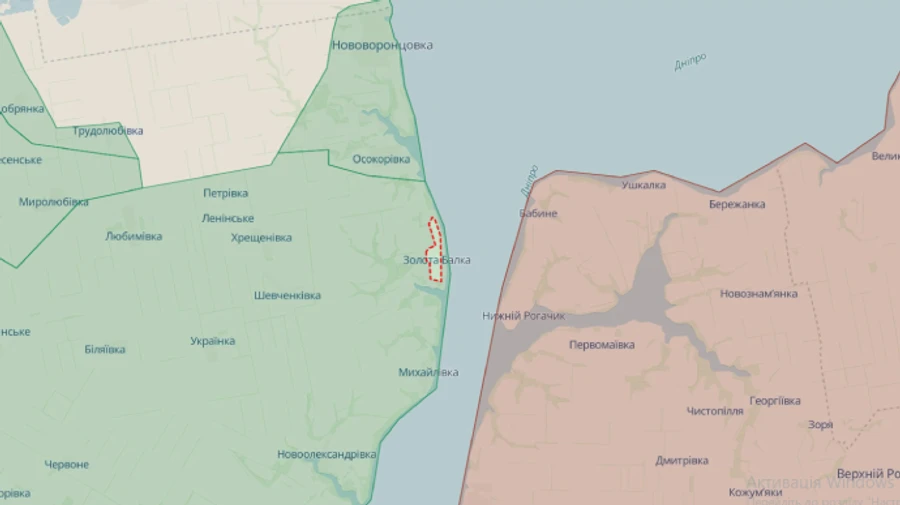 Russians attack Zolota Balka, injuring civilian