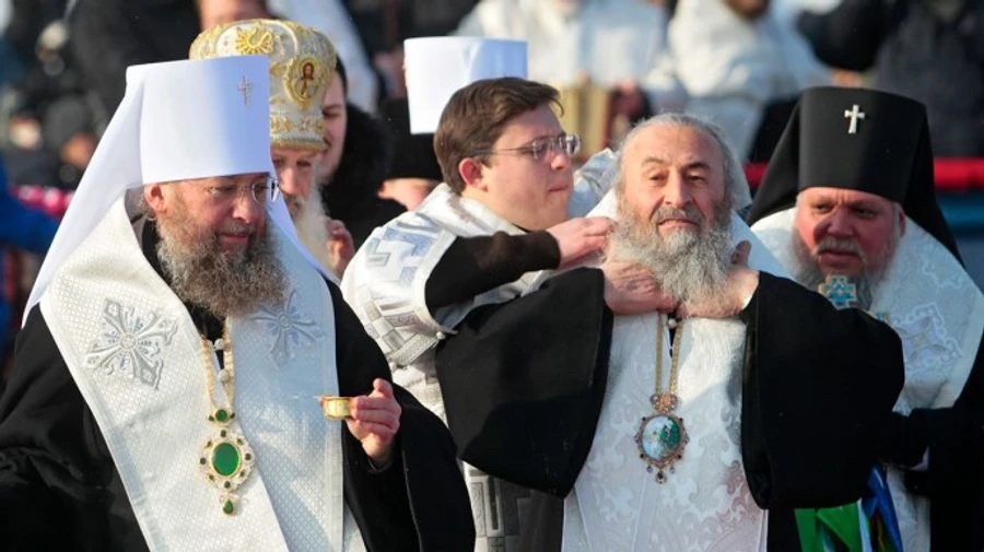 УПЦ МП о ее выселении из Лавры: Как при советской власти