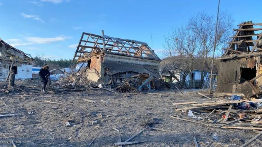 Russians bomb a village in Buchanskyi District: young woman dies, injuries reported