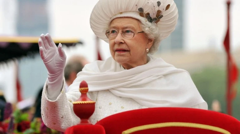 Королева Елизавета II заразилась коронавирусом