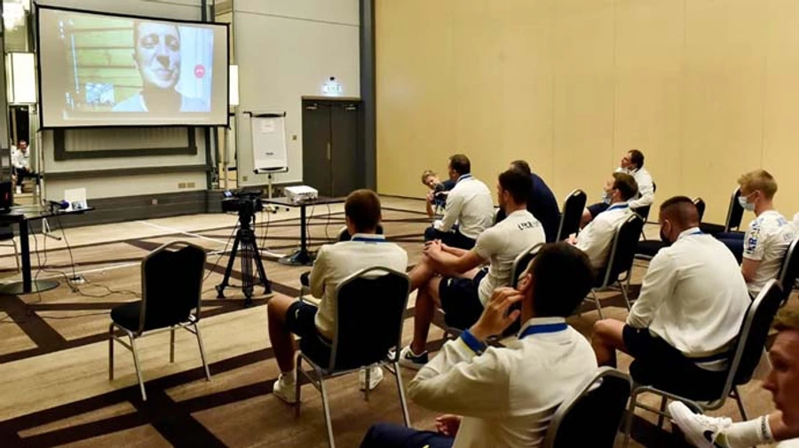 Зеленский перед матчем со Швецией позвонил украинской команде