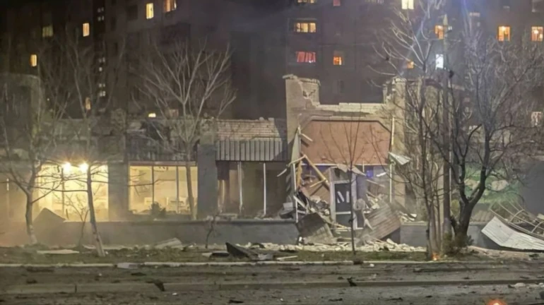 Russia launches missile strike on residential area in Kryvyi Rih, 12 injured – photos