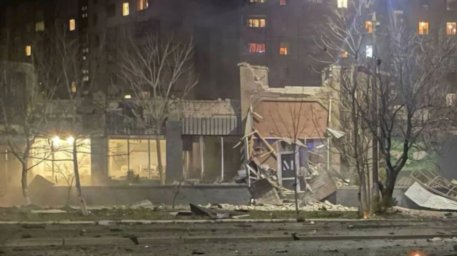 Russia launches missile strike on residential area in Kryvyi Rih, 12 injured – photos