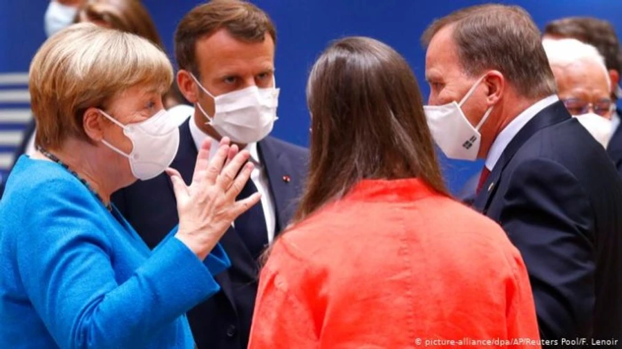 Саммит ЕС продлили, страны делят между собой антикризисный фонд