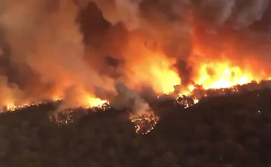 В Австралії впав протипожежний літак, загинуло троє американців