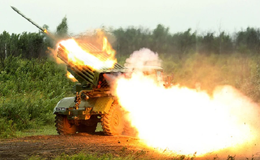 АТО: в районі Новотроїцького бойовики застосували БМ-21 Град