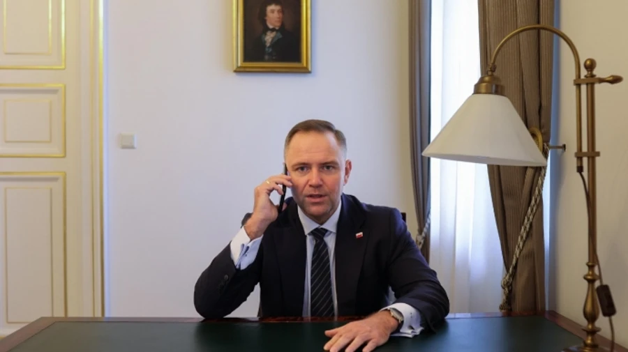 Зеленский впервые поговорил с новоизбранным президентом Польши