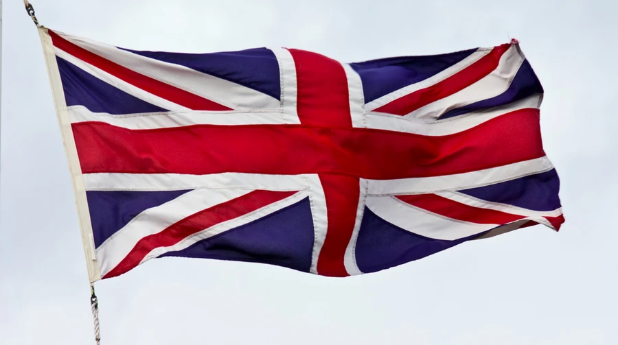 Во время нападения в английском поезде 9 человек получили серьезные травмы