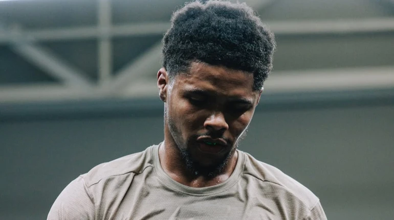 Шакур Стивенсон потерял пояс чемпиона мира по боксу по версии WBC