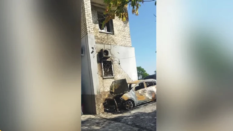 Розвідка вибухово привітала окупантів зі святами: у вікно колаборанта залетів дрон-камікадзе