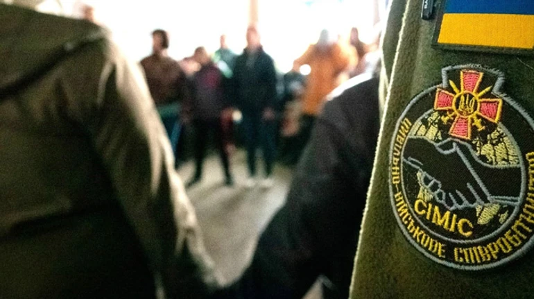 Острівці миру посеред війни. Хто такі сіміки та чим вони займаються на фронті