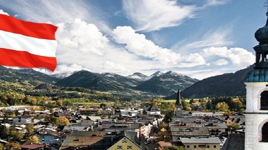 Австрия усилила ограничения для невакцинированных от коронавируса