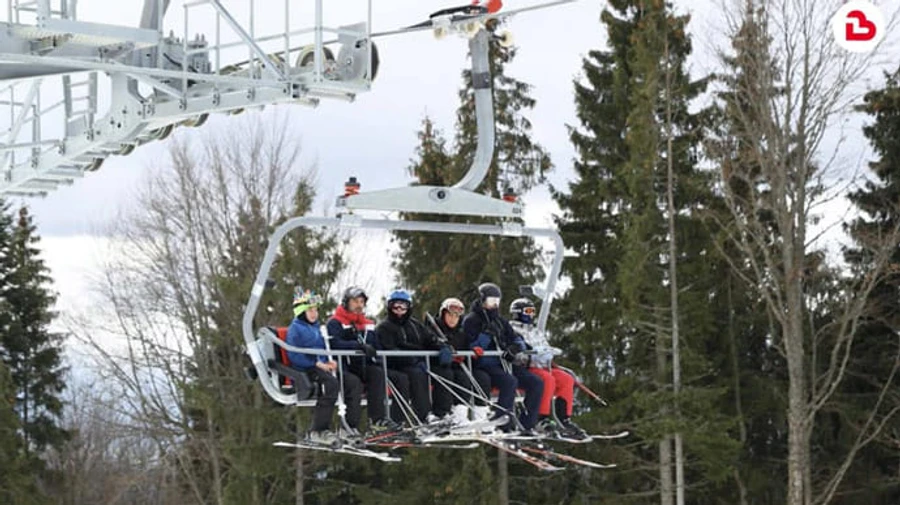 Буковель закрили на карантин, поліція встановлює блокпости