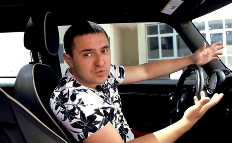 З виборів зняли слугу народу з подвійним громадянством