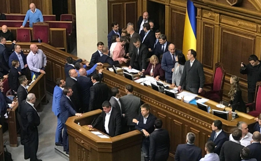 Турчинов: блокирование закона о Донбассе устроила российская агентура