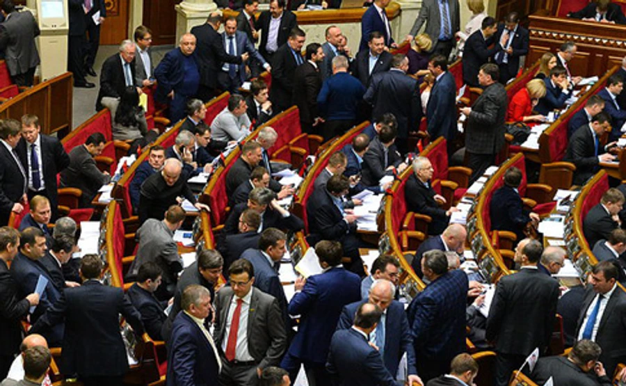 Рада нарешті прийняла безвізовий закон про декларації