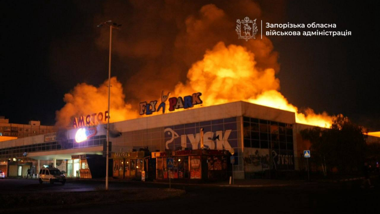 Росіяни вдруге за 5 днів атакували ТЦ "Амстор" в Запоріжжі