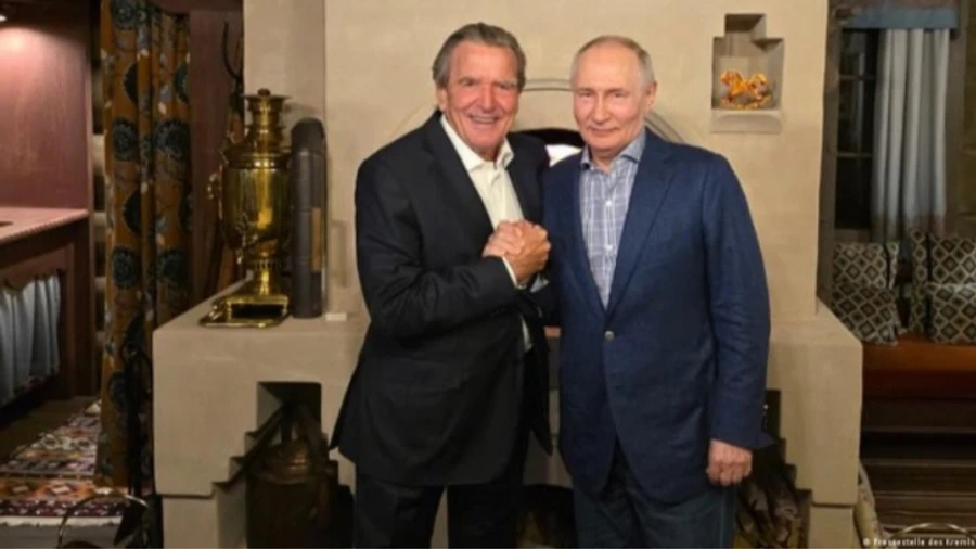 Путин отпраздновал свой день рождения с бывшим канцлером Германии