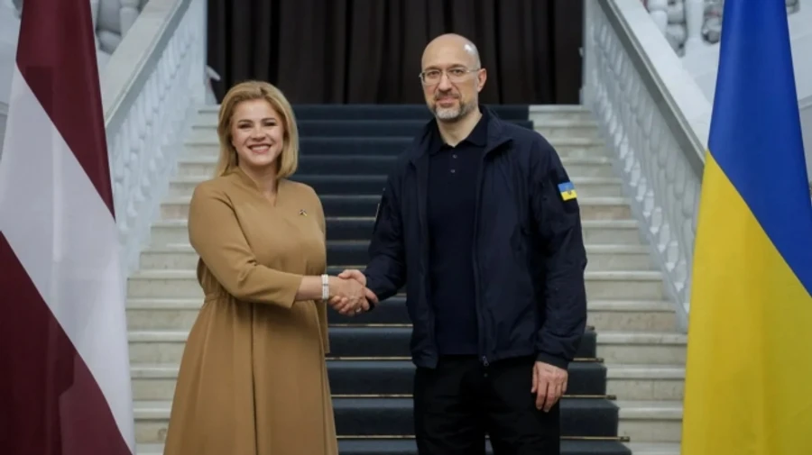 Latvia's new aid package to include armoured vehicles and UAVs