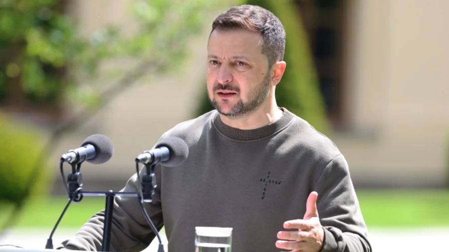 Зеленський: Україна зберігає контроль на Харківщині та донецьких напрямках