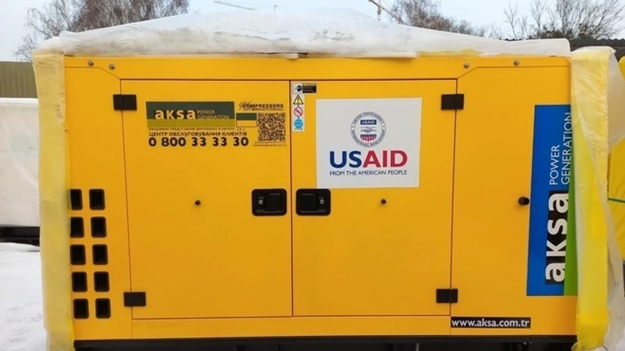US delivers generator for one of key cargo checkpoints on border with Poland