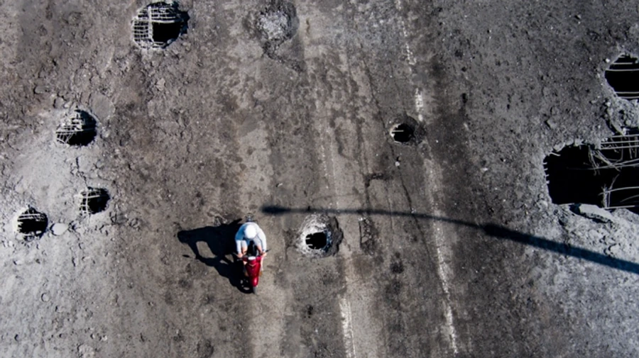 Explosions rock temporarily occupied Kherson