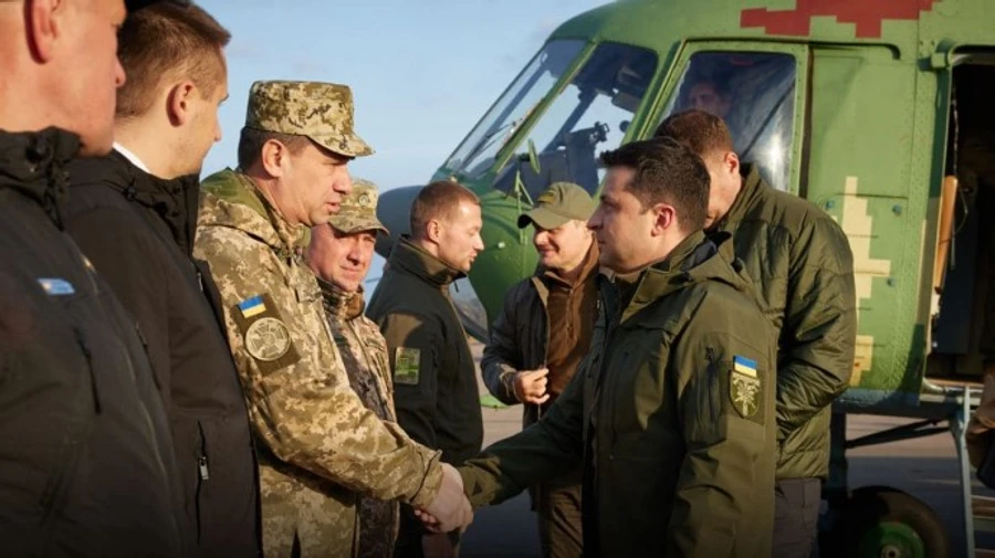 Зеленский поехал на фронт