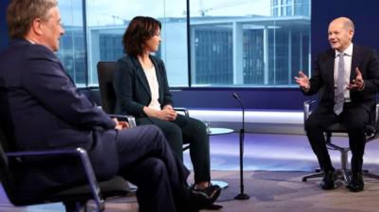 Помогать Украине, не конфликтуя с РФ: что показали дебаты преемников Меркель