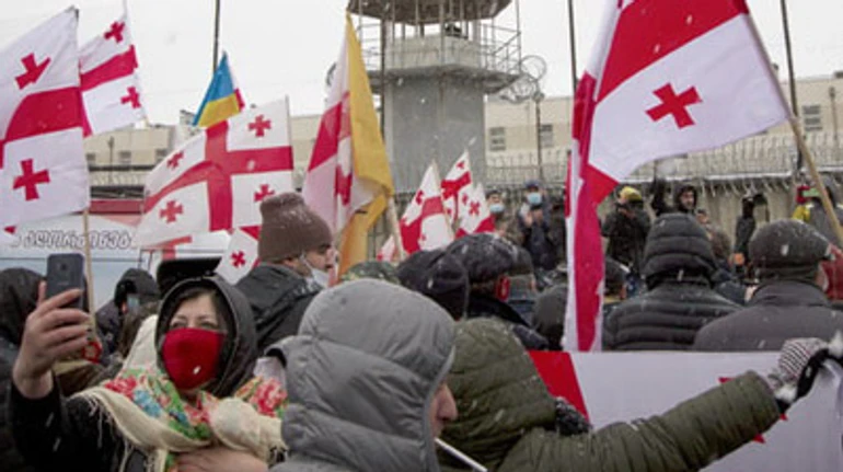М'яка сила Заходу: як ЄС вивів із глухого кута політичну кризу в Грузії
