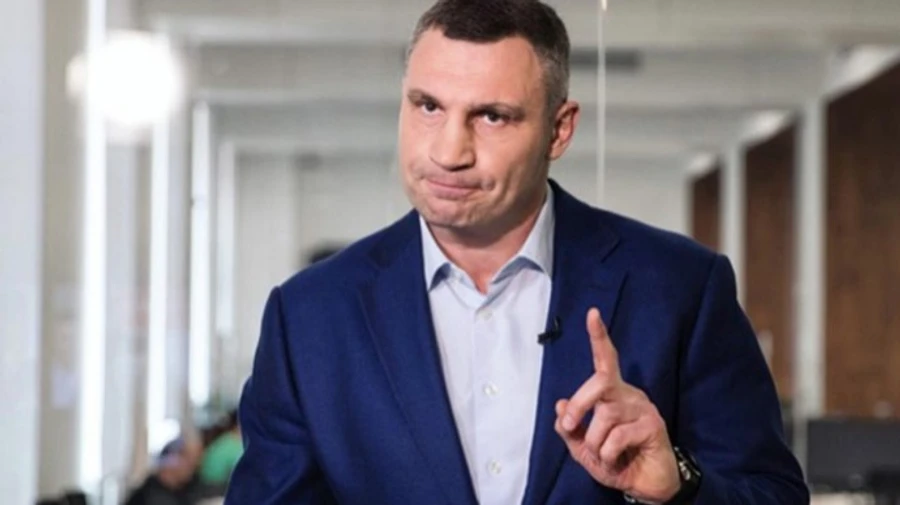 Кличко назвал Укравтодор манипулятором и не пустил на Подольский мост