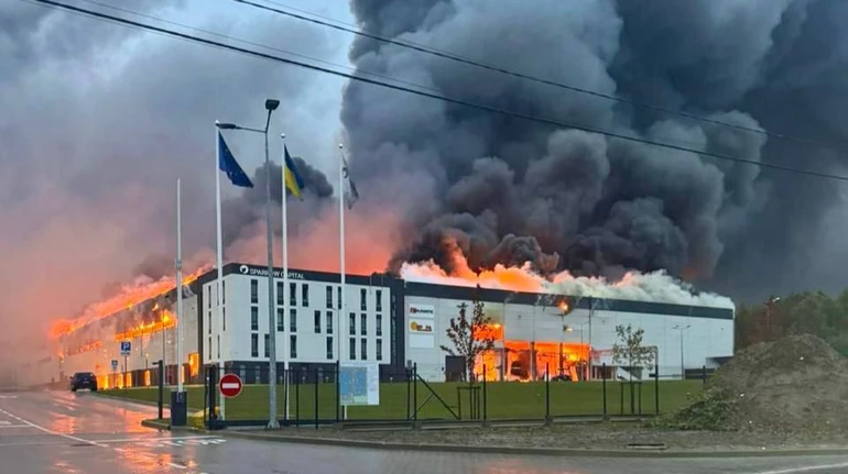 У Львові горить індустріальний парк