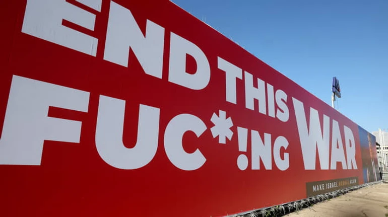 Шантаж, революція та вибори з російським впливом: чого чекати Україні від сусідів у 2025 році