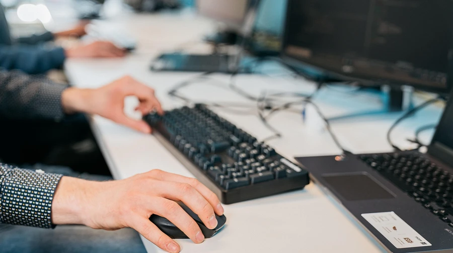 Украинцы в Литве смогут сдавать теоретический экзамен по вождению на родном языке