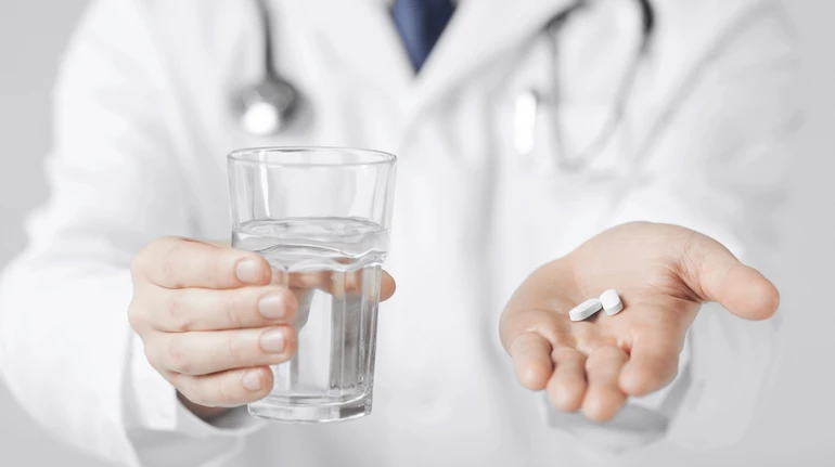 Врачи назначают анализы только трети пациентов, которым выписывают антибиотики – ЦГЗ