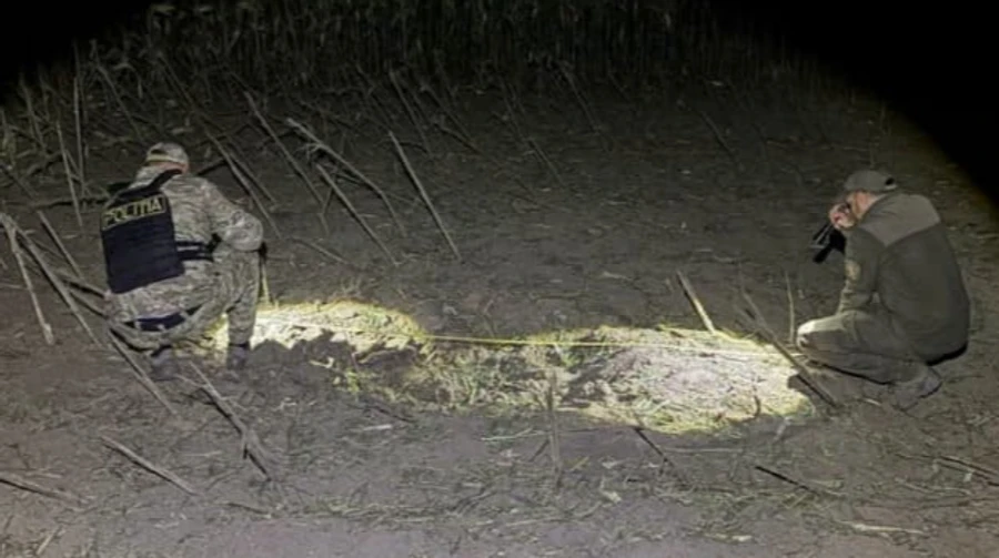 50-centimetre-deep crater found in Moldova after drone crash – photo