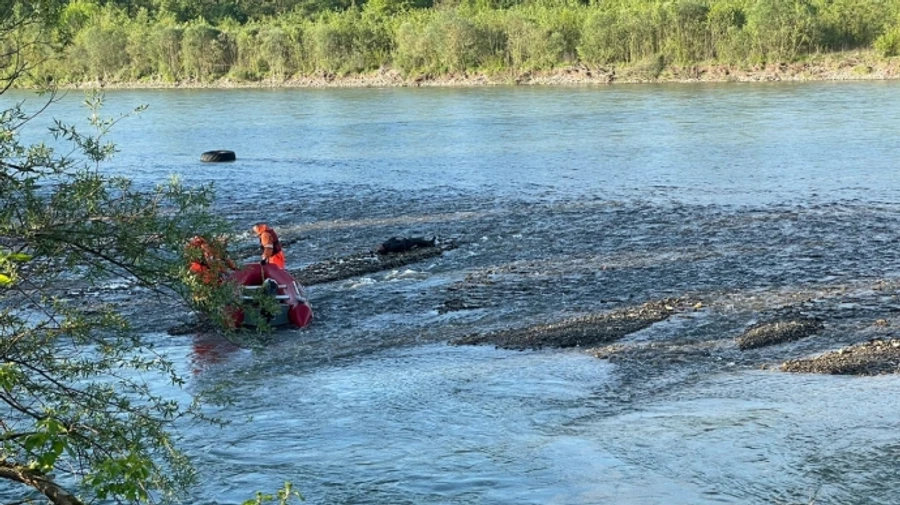 Из Тисы вытащили тела двух мужчин