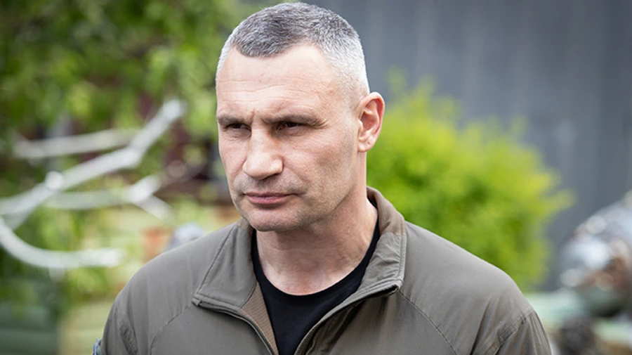 Кличко уволил чиновника, которого застукали в ресторане в комендантский час