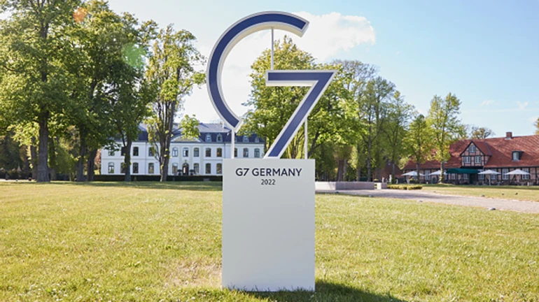 G7 обіцяє ізолювати Росію та дати Україні скільки потрібно зброї