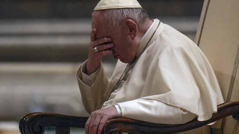 Папа, оскорбивший украинцев: что стало причиной последних решений и заявлений понтифика