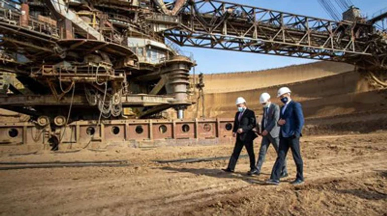 Приватизація року: як Україна буде продавати титанового гіганта ОГХК і за скільки