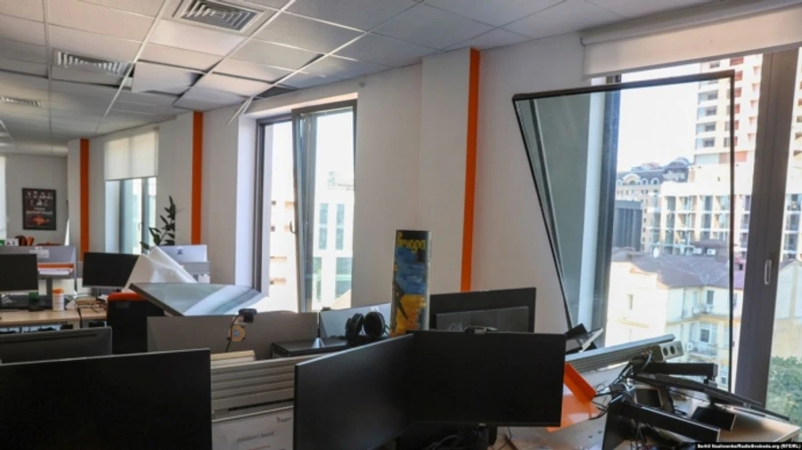 Radio Liberty editorial office damaged in large-scale Russian attack on Kyiv – photos