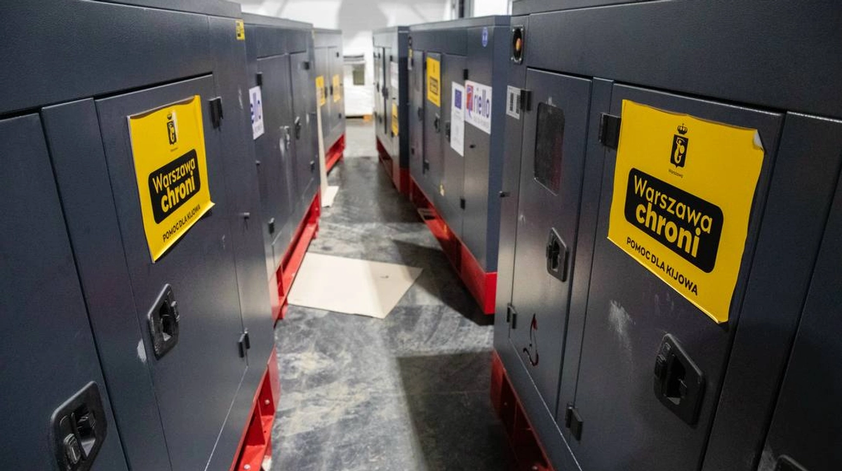 Kyiv receives first batch of generators from Warsaw